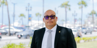 Parlamentario Edgard Vrolijk: Biahe cu jet priva pa Corsou: Rendicion di cuenta di un Minister: Ki ora si y ki ora no?