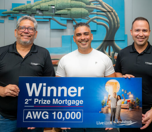 Aruba Bank a yuda clientenan “Tuma e Prome Paso”