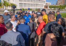 Minister Rene Herdé: Dialogo constructivo cu sector di tours ta habri caminda pa solucion balansa