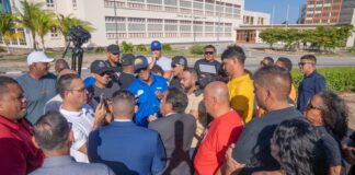 Minister Rene Herdé: Dialogo constructivo cu sector di tours ta habri caminda pa solucion balansa