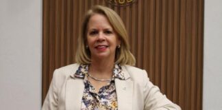 Gobierno AVP/FUTURO a privilegia schiphol y lubida profesionalnan local: Excepcion pa Schiphol si, pero no pa SETAR WEB ni ELMAR? MEP ta pidi claridad