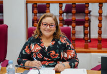 Parlamentario Shailiny Tromp-Lee: Ta urgi Prome Minister Eman pa sinta mesora cu e Tour Operators urgentemente pa salba trabou di casi 1000 mama y tata di famia