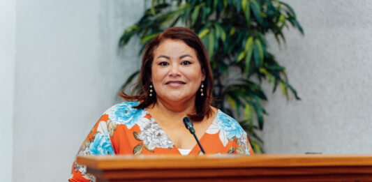 Parlamentario Shailiny Tromp-Lee: Minister Gerlien Croes no ta respeta Conseho di Comision di LAR y ta sigui sin duna prueba