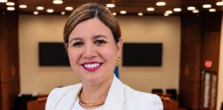 Jennifer Arends-Reyes re-elegi presidente di dos comision clave di Parlamento