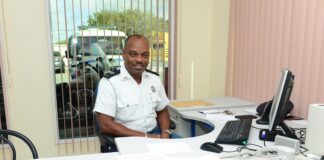 Mas cu 3 decada sirbiendo su Pais: Despues di 38 aña di servicio na KPA, Anthony “Tony” Yearwood ta baha cu pensioen