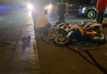 Auto a bira dilanti un motorcycle sin dun’e preferencia na Macuarima