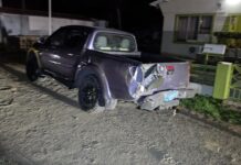 Polis a detene chauffeur di pick-up cu tabata pata pata y cu a core riba 3 wiel y a accidenta