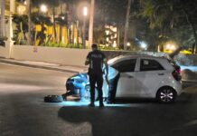 Polis practicando e prome palabra di nan slogan “SERVICIO” !