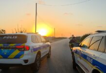Explosion a spanta tur habitante den vecindario di Arugas, polis y bombero a mobilisa rapidamente