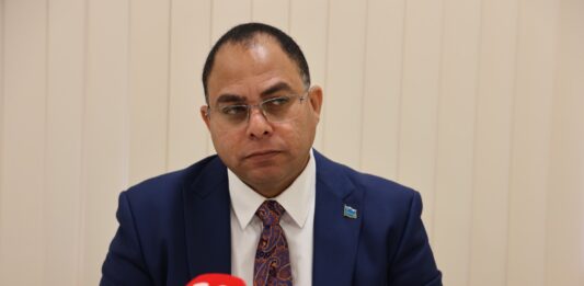 Parlamentario Eduard Pieters (PPA): āPa 8 miyon pa aƱa nos ta dispuesto pa entrega nos autonomia y kibra nos Constitucion?ā