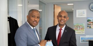 Minister Dowers a reuni cu Presidente di Corte Comun na Corsou