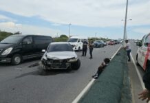 Auto a perde control riba WVB direccion Bushiri