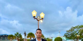Dennerich Kelly (AVP): โE historia di Aruba ta mas grandi cu AVP y MEPโ