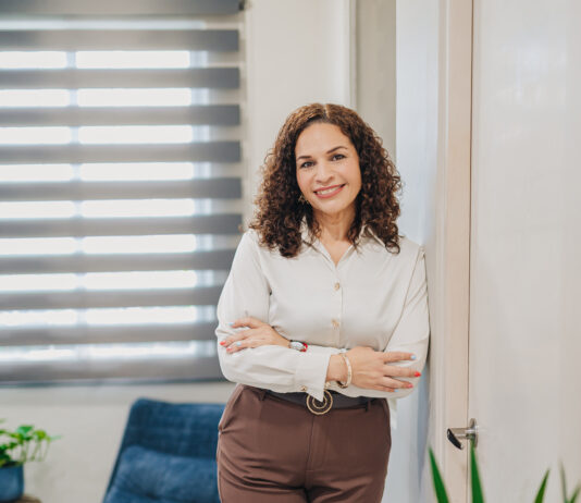 ATIA ta nombra Derchlien G. Dijkhoff como su Directora nobo