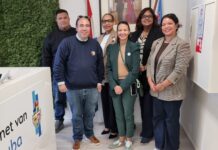 Bishita di Colegio Nigel Matthew na Gabinete di Aruba