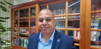 Parlamentario Eduard Pieters (PPA): “Gobierno tin placa pa show, pero no tin boluntad pa drecha nos camindanan y e automobilista ta paga miyones na impuesto”