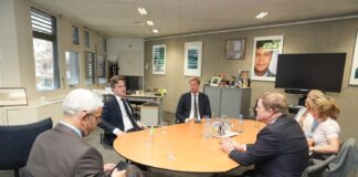 Durante reunion na Tweede Kamer: Lider di CDA Henri Bontenbal ta destaca esfuerso di Prome Minister Mike Eman pa un salario minimo mas husto: Crecemento economico mester traduci den bienestar pa nos tur