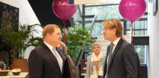 Na Den Haag: Kim Putters di SER Hulanda: Ta importante pa costo di bida keda pagabel pa un y tur