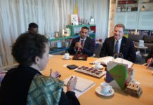 Reciclahe, economia circular y produccion di energia central riba agenda: Prome Minister Mike Eman ta traha pa Aruba asumi liderazgo den solucion regional pa maneho di desperdicio: Aruba ta explora cooperacion cu Boneiro y Corsou
