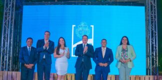 Prioridad pa mehora calidad di bida di nos tur: Prome Minister Mike Eman reafirma compromiso cu esnan di menos recurso y confiansa den ekipo di minister cu lo tuma batuta over