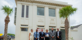 Minister Geoffrey Wever: Ta inicia cu e restauracion di edificio John G. Eman marcando un paso concreto den revitalisacion di centro di Oranjestad