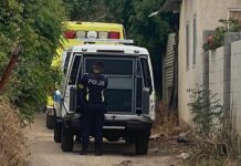 Problema di pareha den discucion homber a pusha dama ela cay kap cabes. Homber deteni muher hospitalisa!