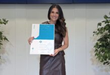 Michelle Every a gradua como Bachelor den Organization, Governance and Management (OGM)