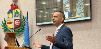 Vacation Rentals: Oportunidad pa tur hende of solamente pa esnan grandi? Gobierno a anuncia un maneho nobo pa vacation rentals, incluyendo un stop riba desaroyo di proyectonan nobo
