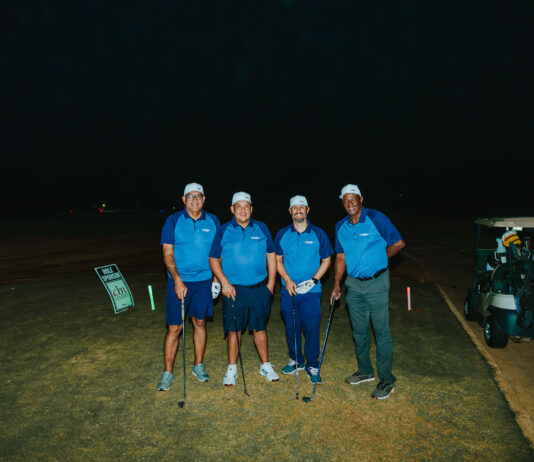 Aruba Bank ta sostene bon causanan cu participacion den torneo di golf Over the Moon