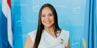 Minister Gerlien Croes, den su capacidad di Vice-Prome Minister, lo presenta e presupuesto di Fondo General di Inversion di Gabinete AVP -FUTURO desde maƱan mainta den parlamento di Aruba